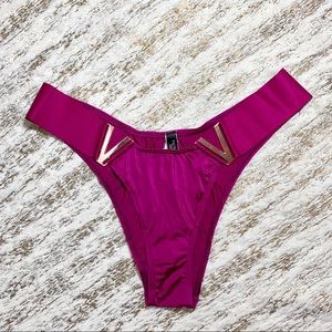 Victoria’s Secret V Brazilian Panty